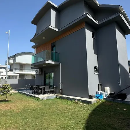 Kadriye Luxury With Detached Pool Elexus 1